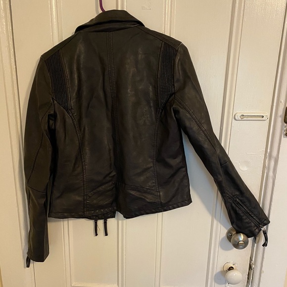 Faux leather jacket - Picture 5 of 6